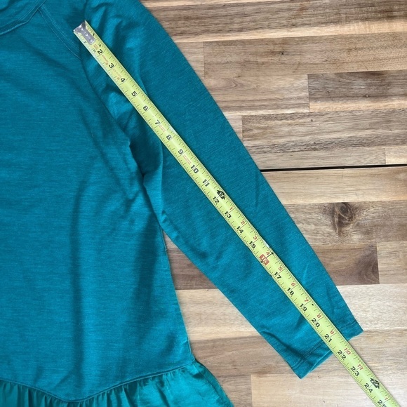 LOGO Lounge by Lori Goldstein French Terry Top with Charmeuse Hem in Green Sz L - Picture 8 of 11